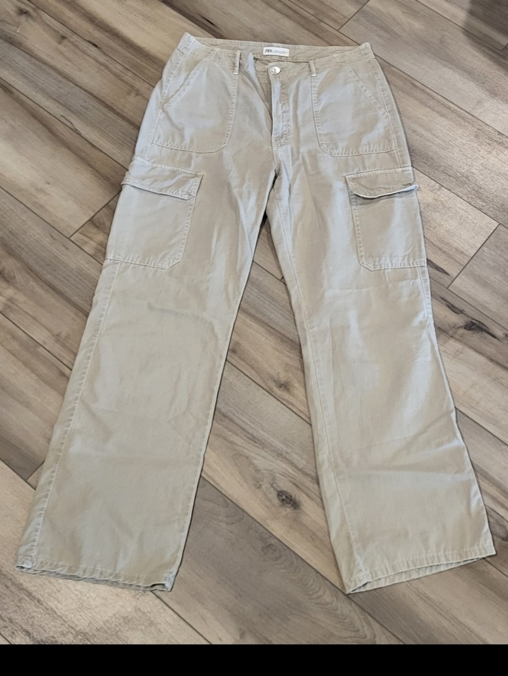 Zara taupe khaki wide leg high-rise cargo jeans